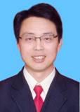 穿着西装笔挺的男子AI 生成的内容可能不正确。